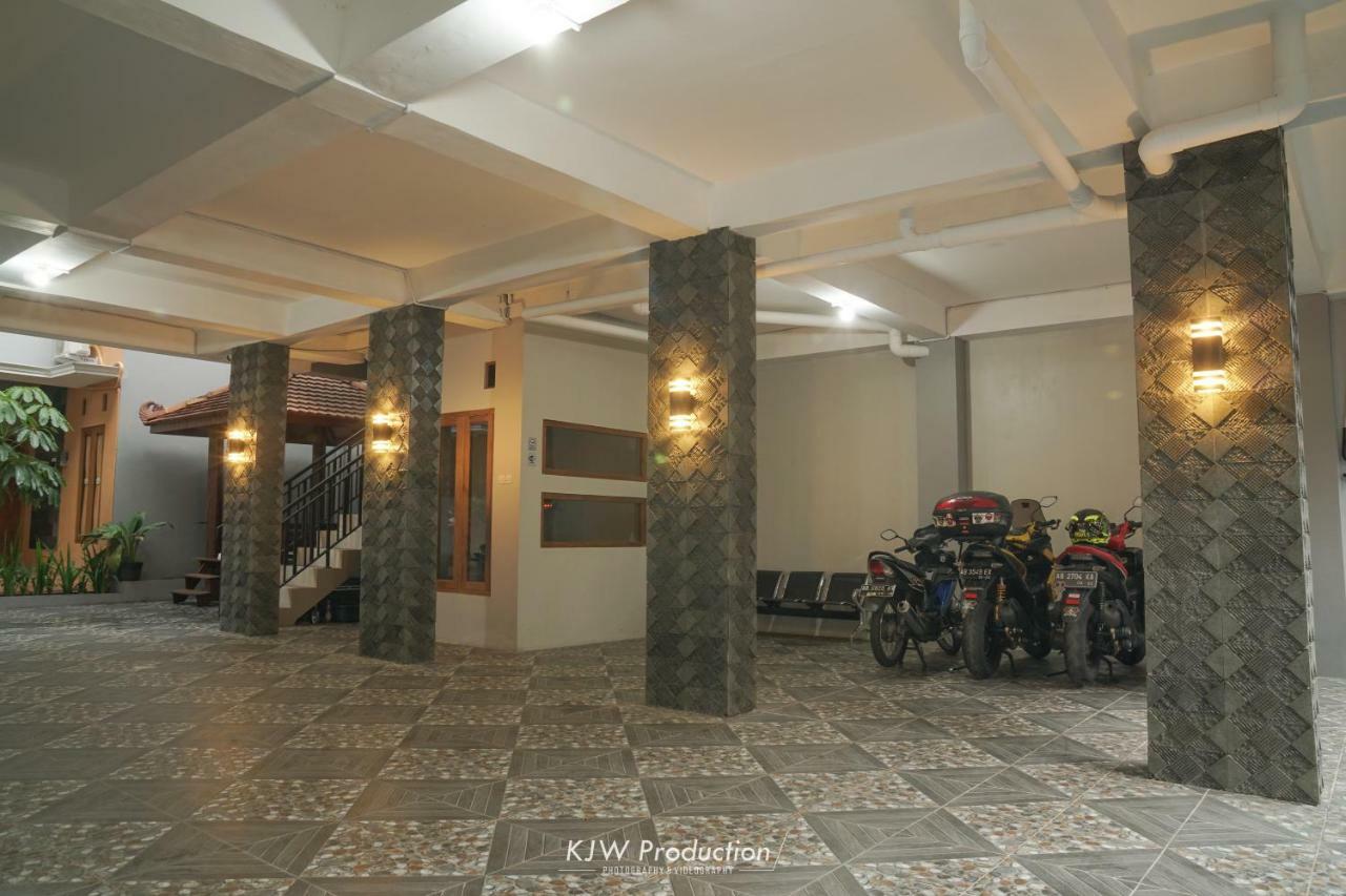 M Stay Guest House Jogja Yogyakarta Dış mekan fotoğraf