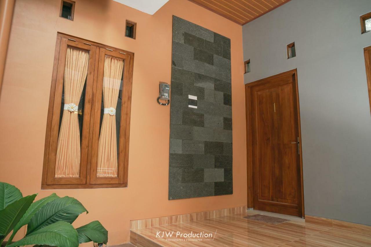 M Stay Guest House Jogja Yogyakarta Dış mekan fotoğraf